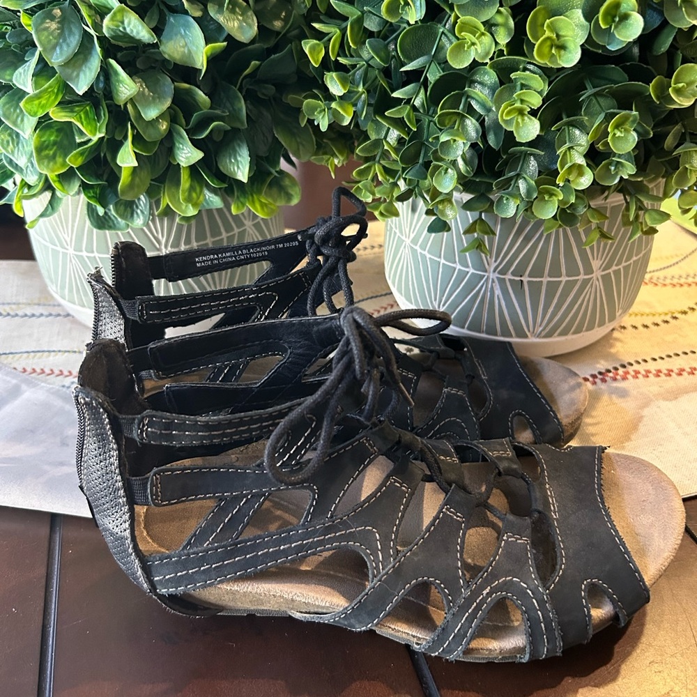 earth origins gladiator sandals belle bridget